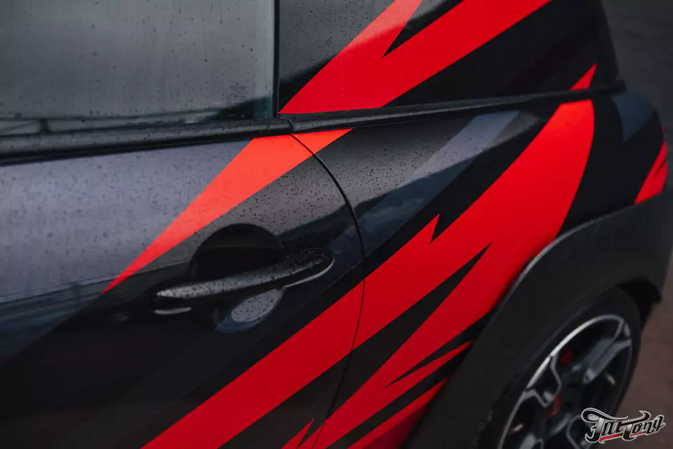 Оклеили в дизайн Mini Cooper GP